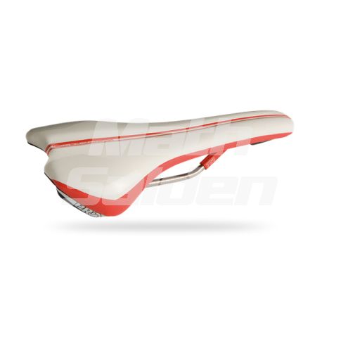 Pro Griffon Ti saddle