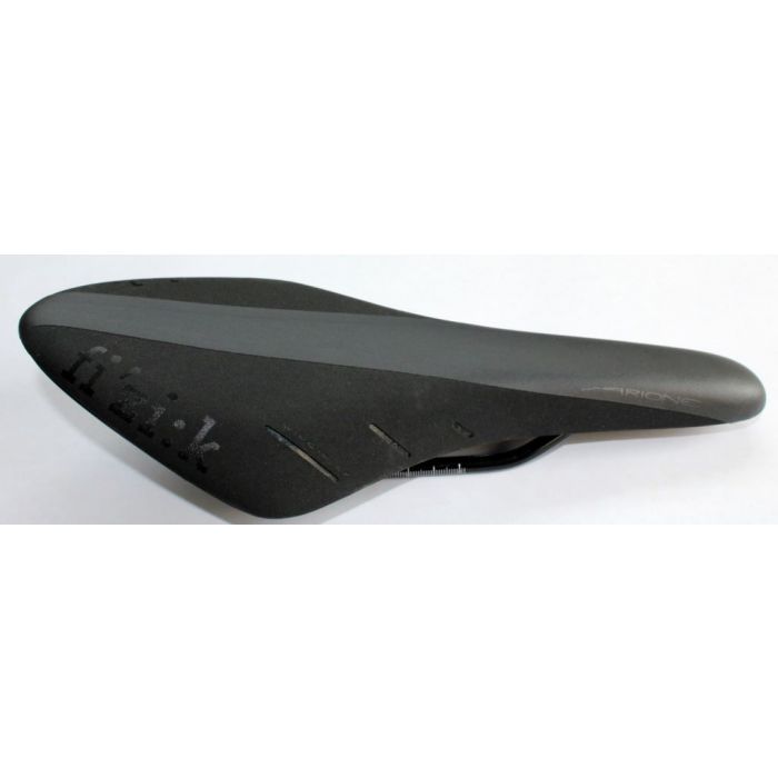 fizik r7 saddle